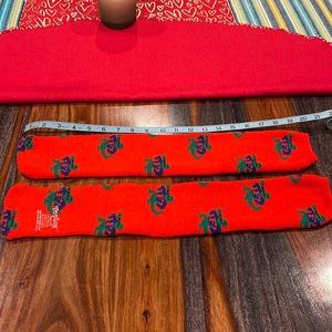 Top Dox Knee High Bright Orange with Alligator little design. NWOT